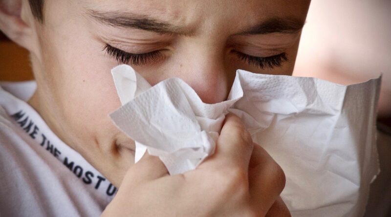 Gripă sau răceală? Care este diferența dintre cele două infecții respiratorii
